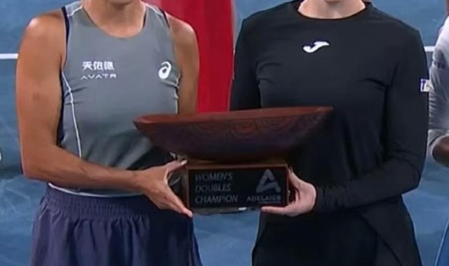 奇异果官网-中国网球连续两周有冠军入账！张帅女双决赛上演横扫携冠出征澳网